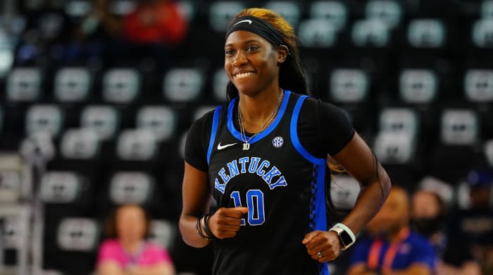 Kentucky Wildcats Guard Rhyne Howard runs onto the court at Convocation Center.